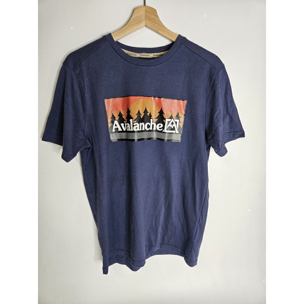 Avalanche Outdoors T-shirt Blue Short Sleeve Graphic Print Men's Size S
